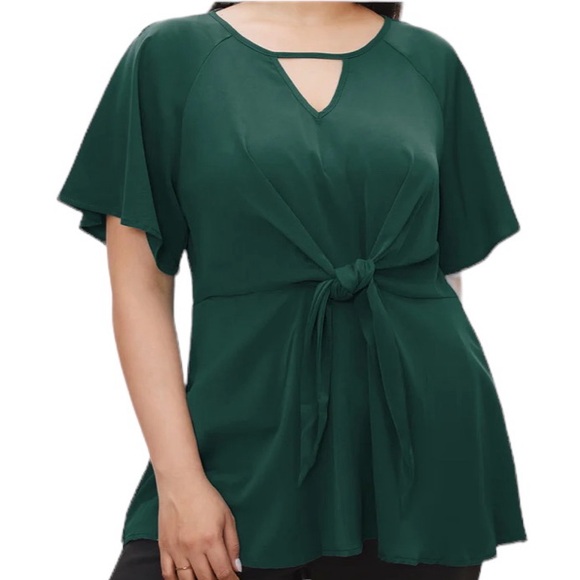 NWT Bloomchic Plain Keyhole Knotted Front Ruffle Sleeve Blouse size 12 - Picture 2 of 2